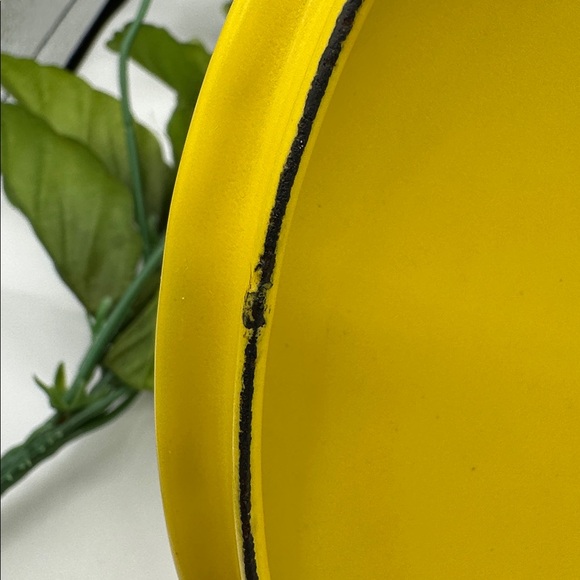 Dansk Designs Kobenstyle Yellow Enameled Dutch Oven & Lid. 2 Quart - Picture 11 of 17